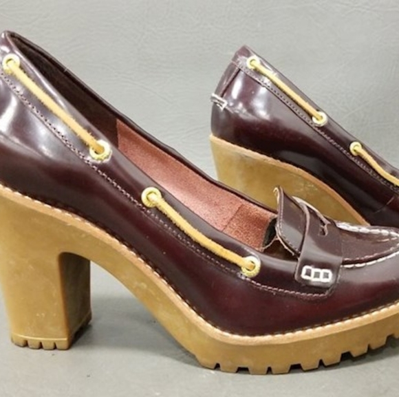 sperry heels